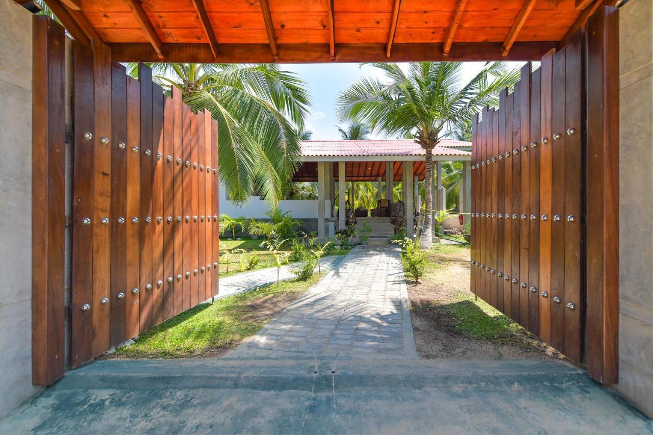 De Silva Palm Resort Калпития Екстериор снимка